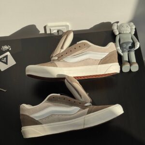 vans knu