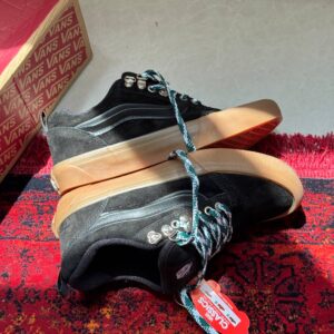 vans knu